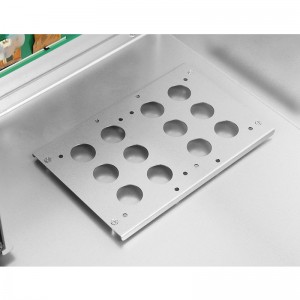 Dual-module 8-bay rackmount server chassis with display
