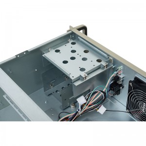 Discount 710H rackmount computer case with optical drive